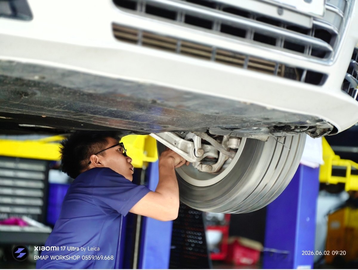 Kiểm tra gầm xe tại BMAP Workshop
